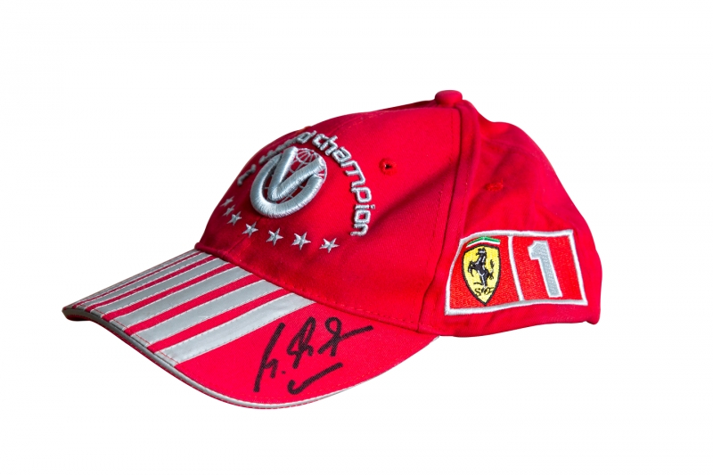 Ferrarin maailmanmestaruus lippalakki - Aidolla nimikirjoituksella